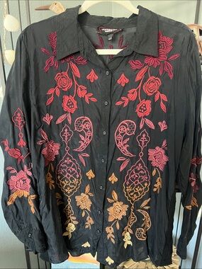 EUC Johnny Was Black Button-Down Shirt with Red and harvest  Embroidery size L